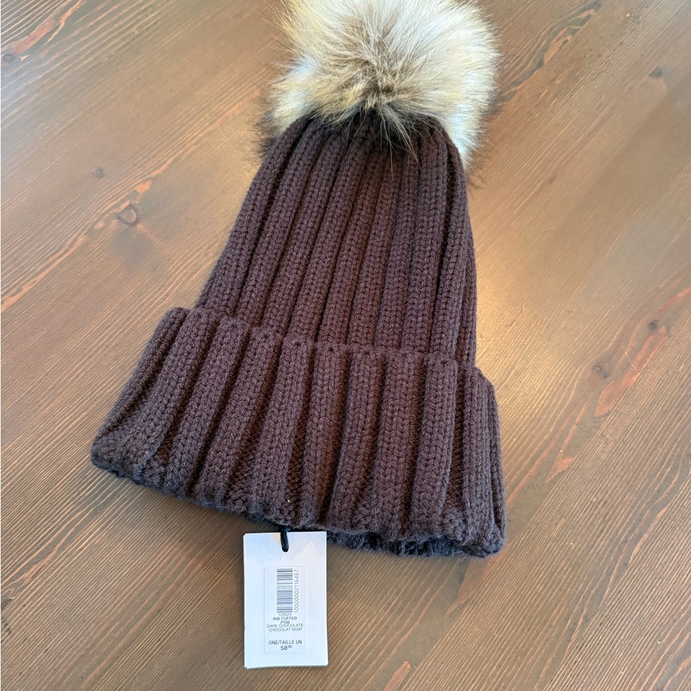 Aritzia Brown Knit Beanie with Faux Fur Pom